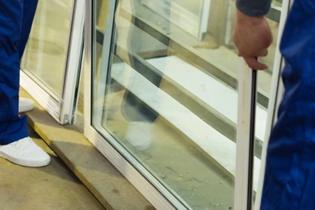 Commercial Glass Repair Technician in North Lauderdale, FL